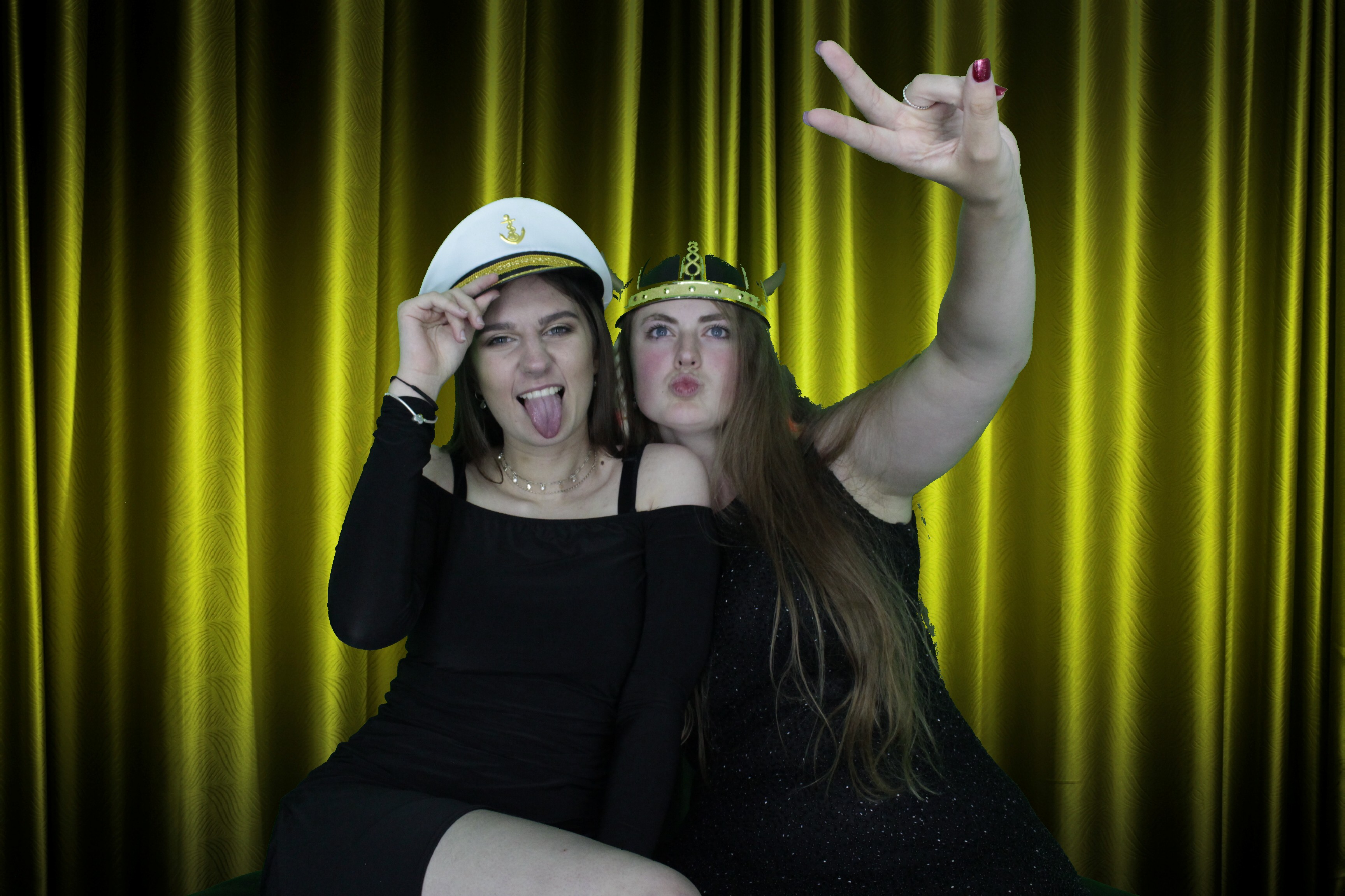 St Gabriel's Leavers 2019 | View more photos from the event at gallery.myphotoboothexperience.co.uk/u/MyPhotoBoothExperienceLtd/St-Gabriels-Leavers-2019